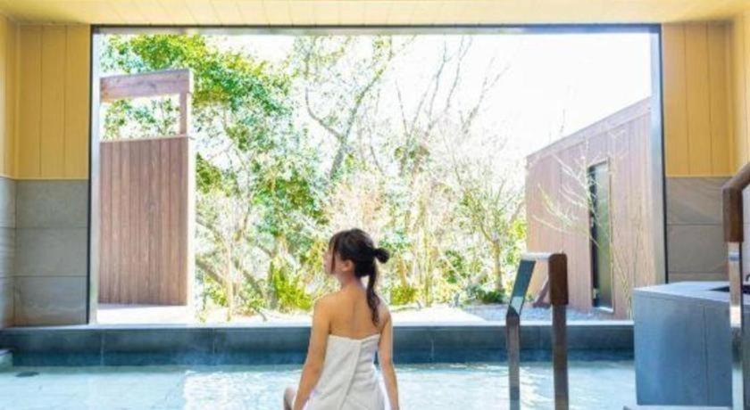 Takeo Onsen Heights Hotel Екстериор снимка