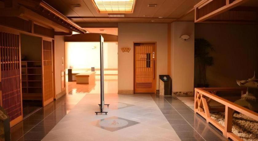 Takeo Onsen Heights Hotel Екстериор снимка